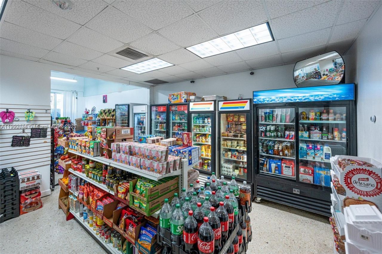 19370 Collins Ave, Unit 415, Sunny Isles Beach, FL 33160 Photo