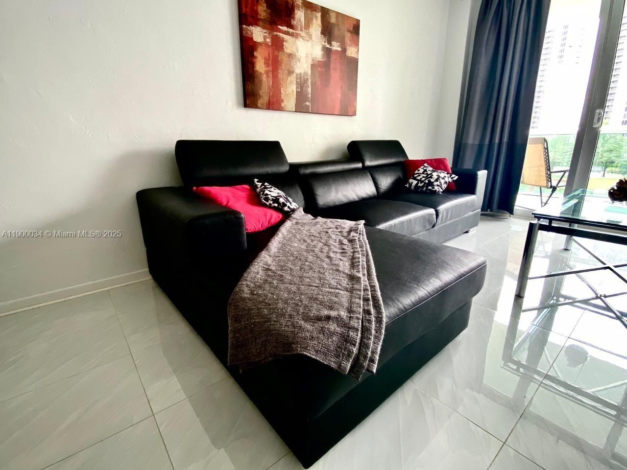 19370 Collins Ave, Unit 415, Sunny Isles Beach, FL 33160 Photo