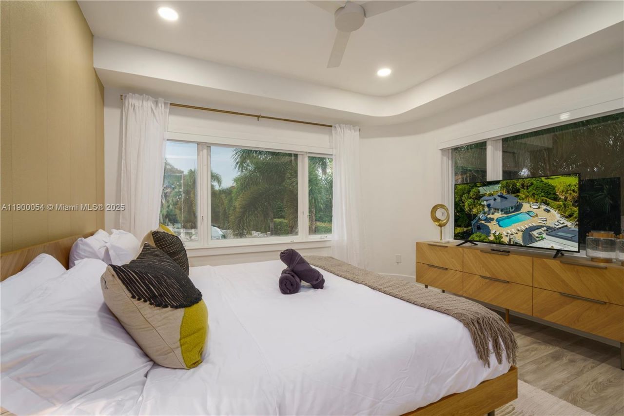 2827 S Indian River Dr, Fort Pierce, FL 34982 Photo