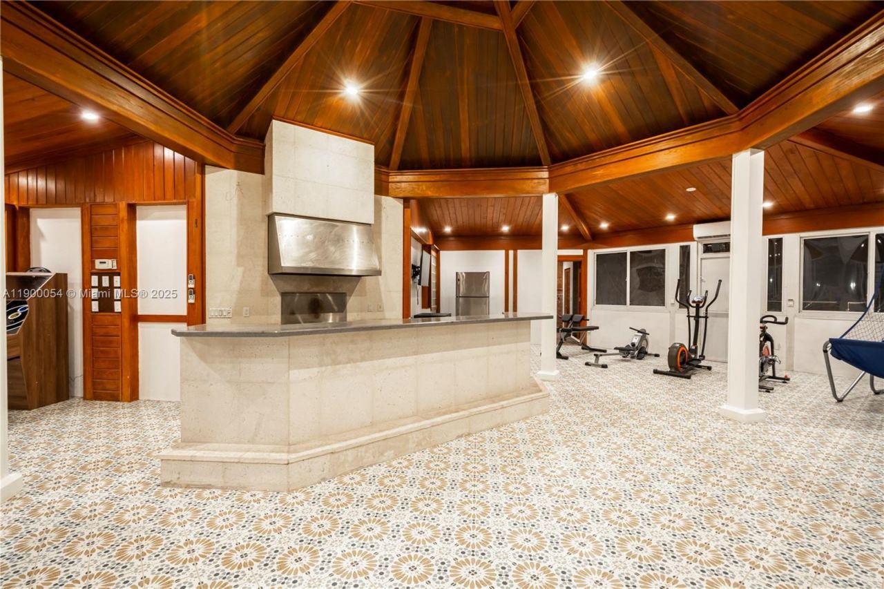 2827 S Indian River Dr, Fort Pierce, FL 34982 Photo