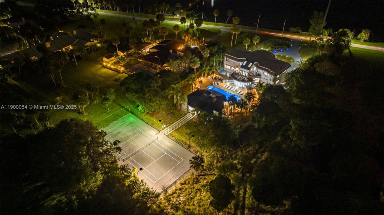 2827 S Indian River Dr, Fort Pierce, FL 34982 Photo