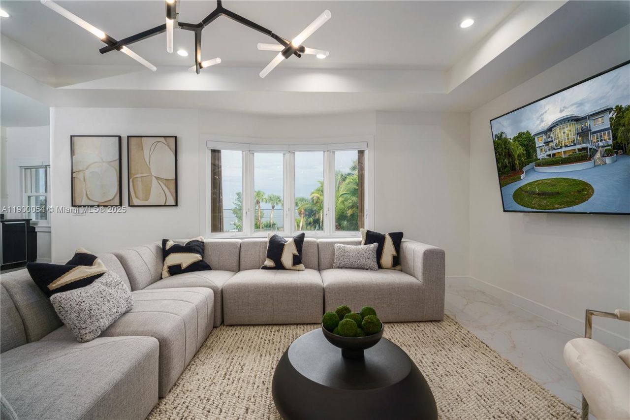 2827 S Indian River Dr, Fort Pierce, FL 34982 Photo