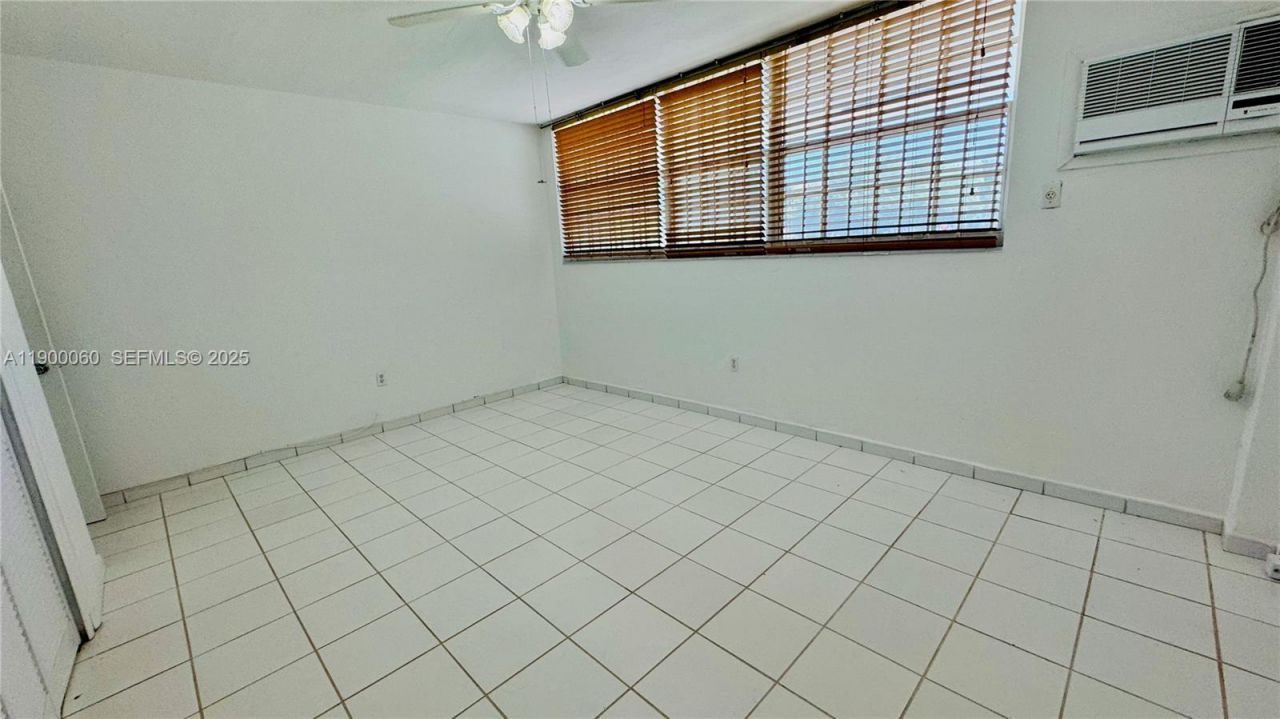 8000 Tatum Waterway Dr, Unit 1, Miami Beach, FL 33141 Photo