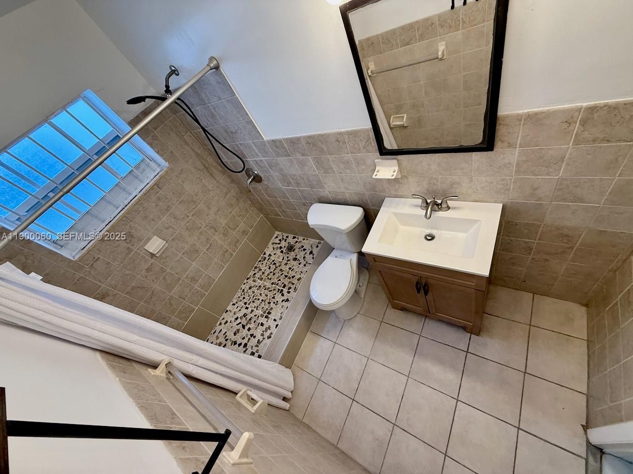 8000 Tatum Waterway Dr, Unit 1, Miami Beach, FL 33141 Photo