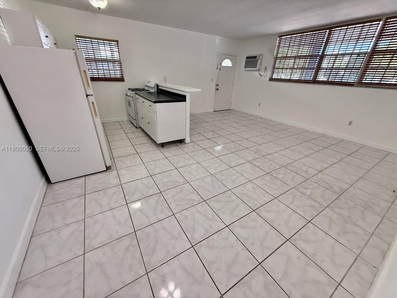 8000 Tatum Waterway Dr, Unit 1, Miami Beach, FL 33141 Photo