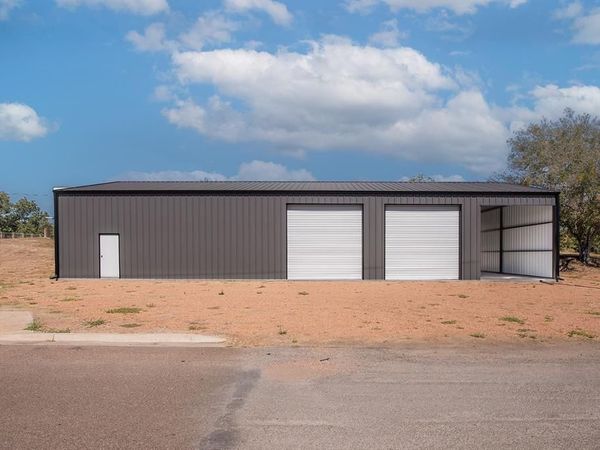 101 Richards, Brady, TX 76825