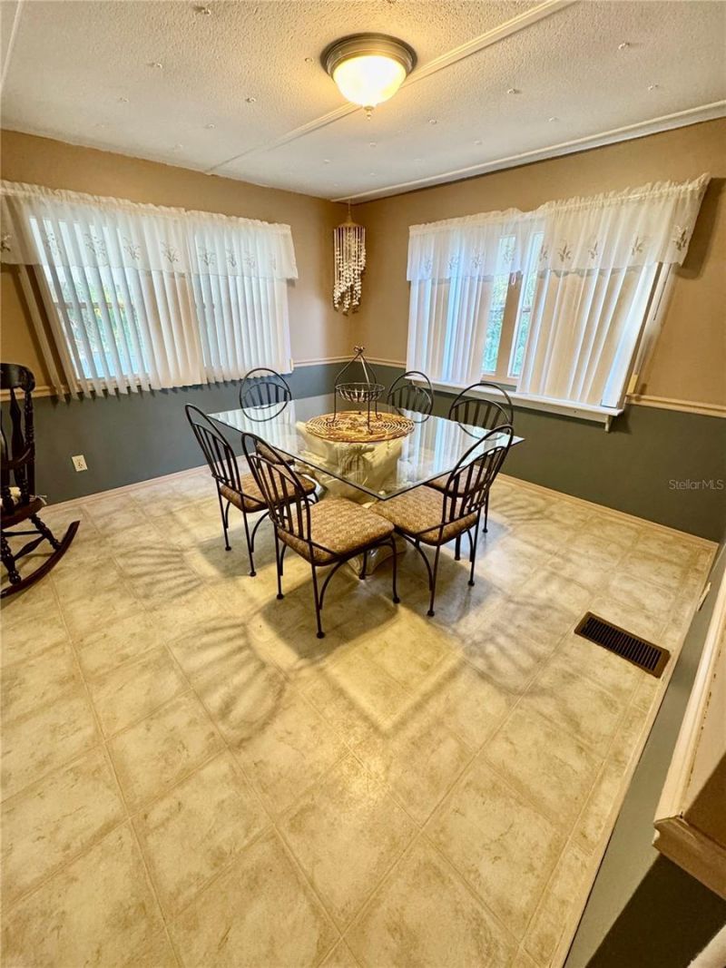 135 Oak Street, Edgewater, FL 32141 Photo