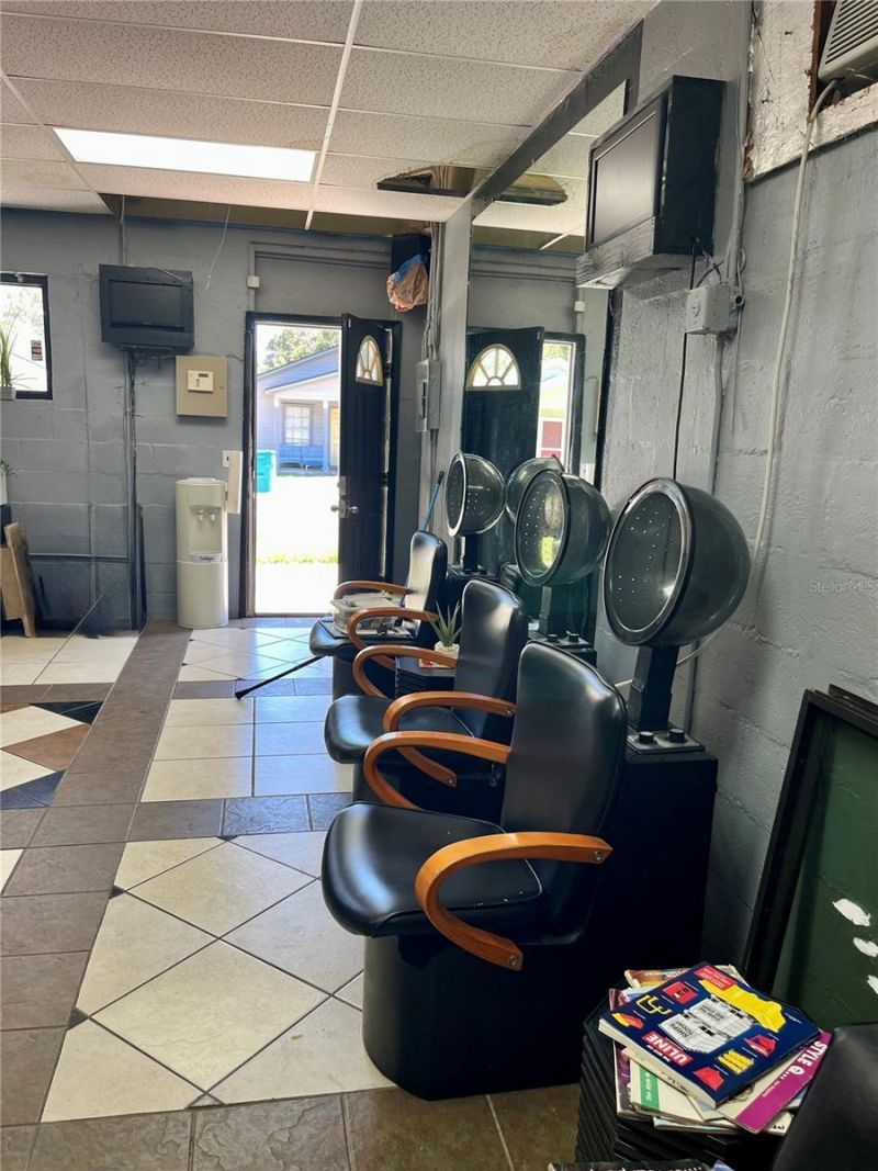 300 N Westmoreland Drive, Orlando, FL 32805 Photo