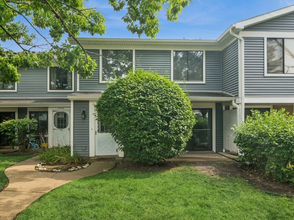 452 Harrison Court, Vernon Hills, IL 60061