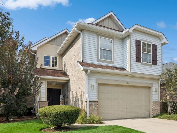 1618 Astor Avenue, Oakbrook Terrace, IL 60181