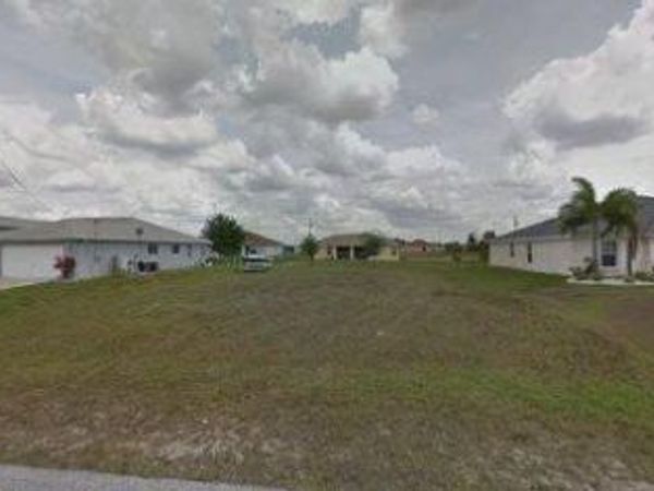 409 NW 17th Place, Cape Coral, FL 33993