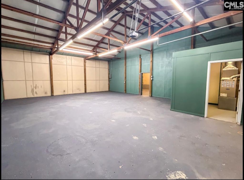 1901 Hollingshed Road Photo 5