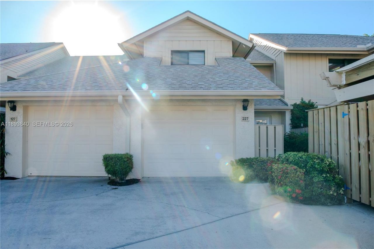 17081 Waterbend Dr, Unit 227, Jupiter, FL 33477 Photo