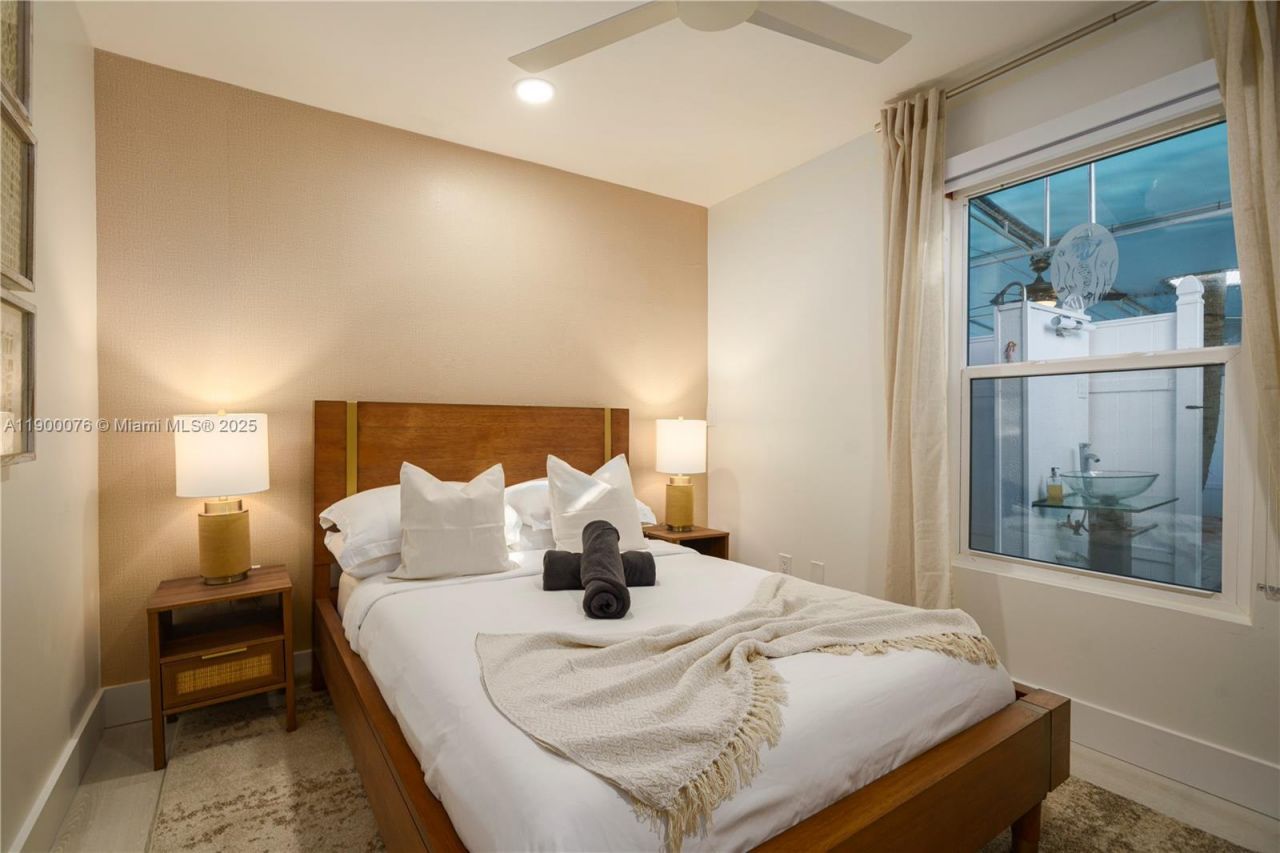 474 Peninsula Dr, Fort Pierce, FL 34946 Photo