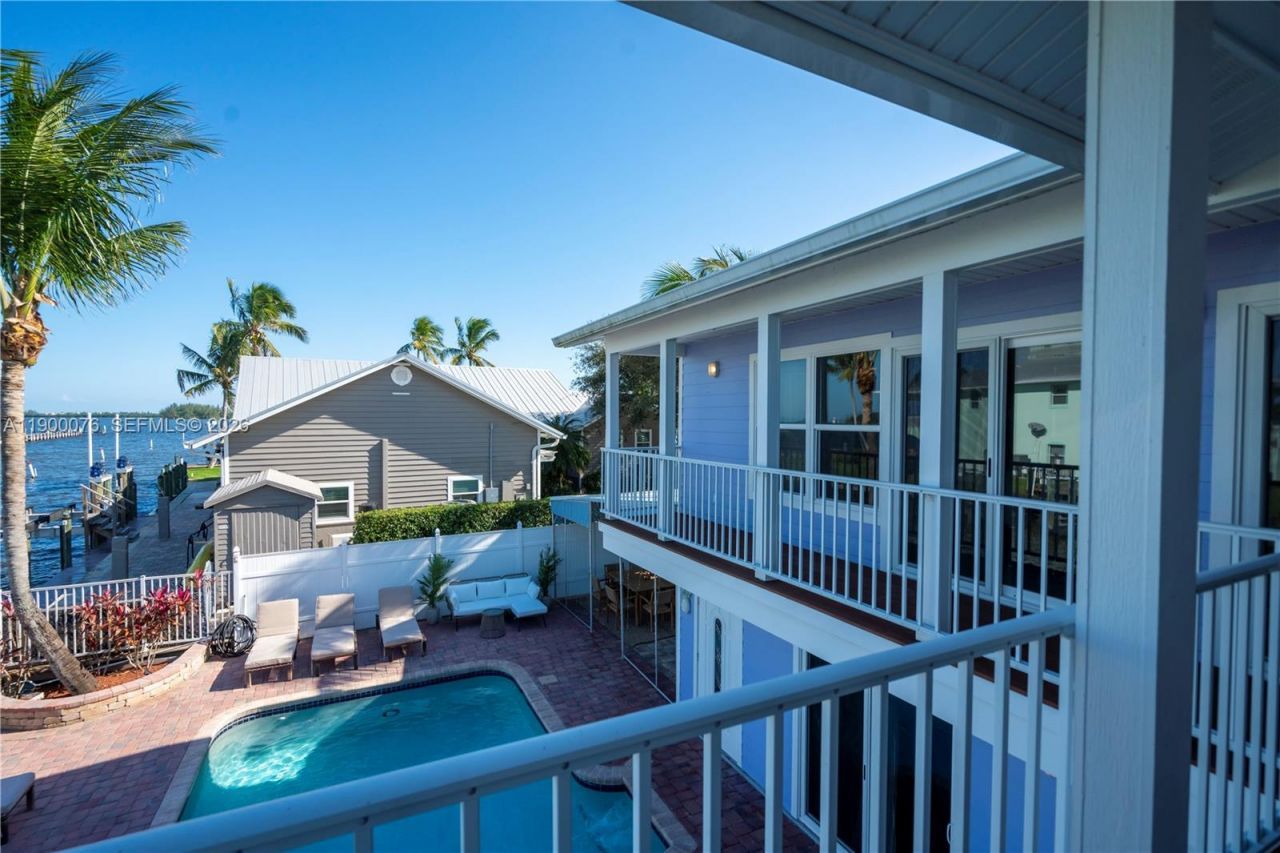 474 Peninsula Dr, Fort Pierce, FL 34946 Photo