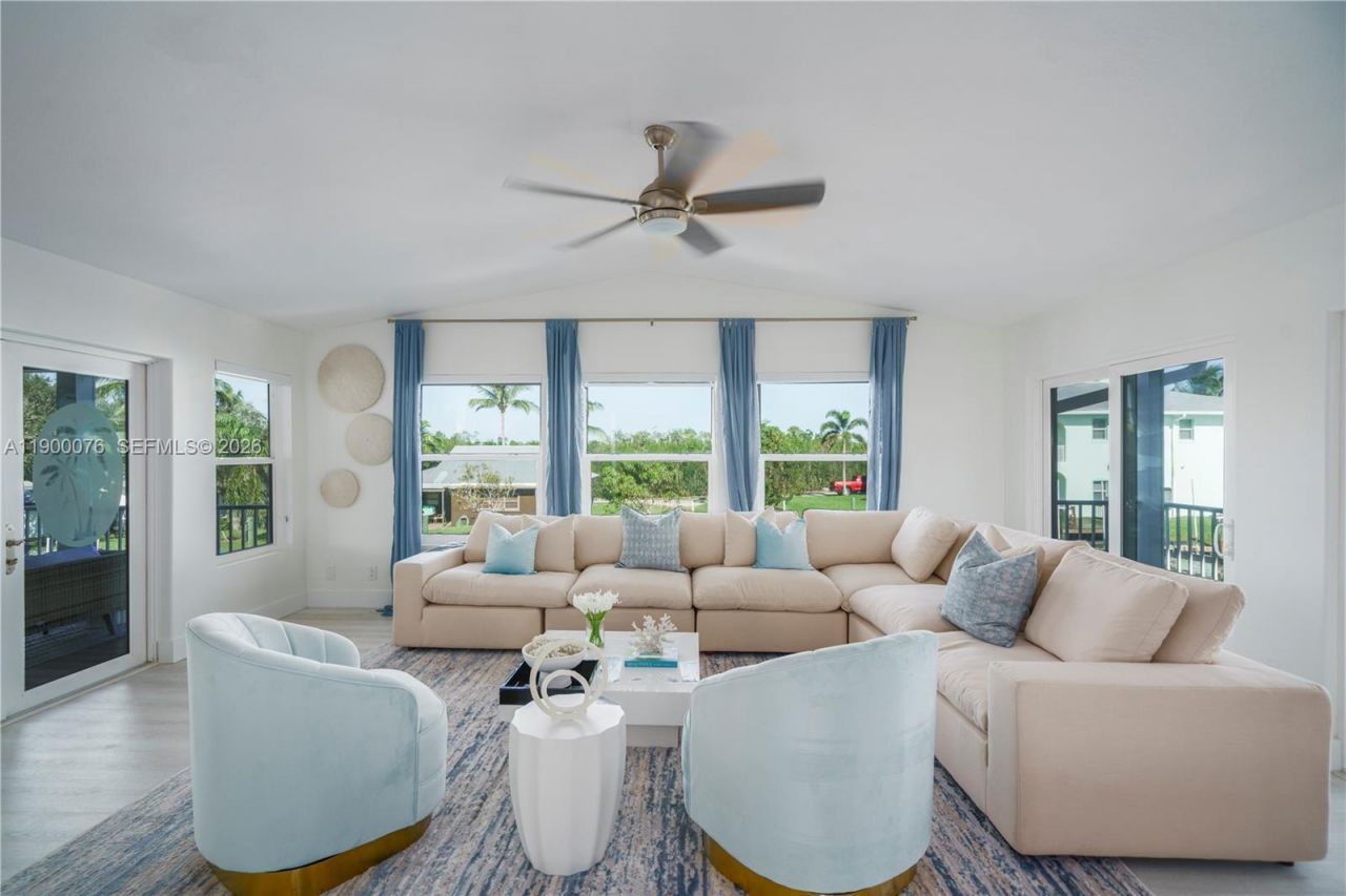 474 Peninsula Dr, Fort Pierce, FL 34946 Photo