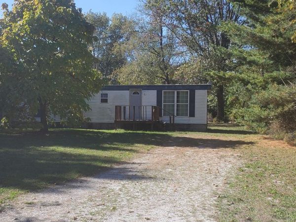 14852 N 400 W, Wheatfield, IN 46392