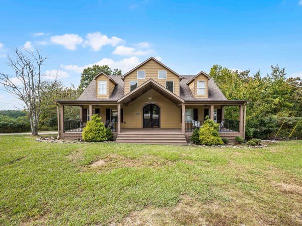 939 EAGLE POINT RD, Cherokee, AL 35616