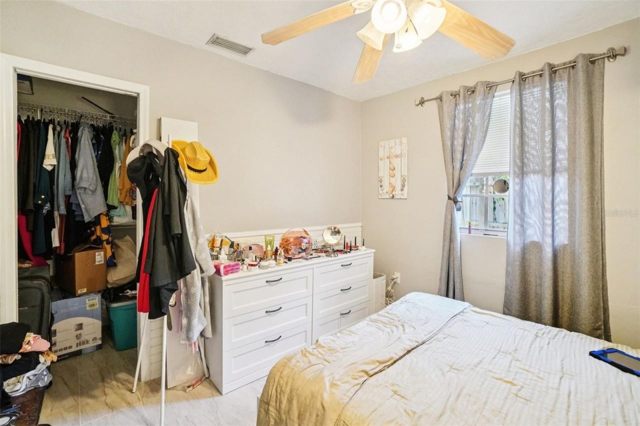 162 SE Lincoln Circle N, Saint Petersburg, FL 33703 Photo