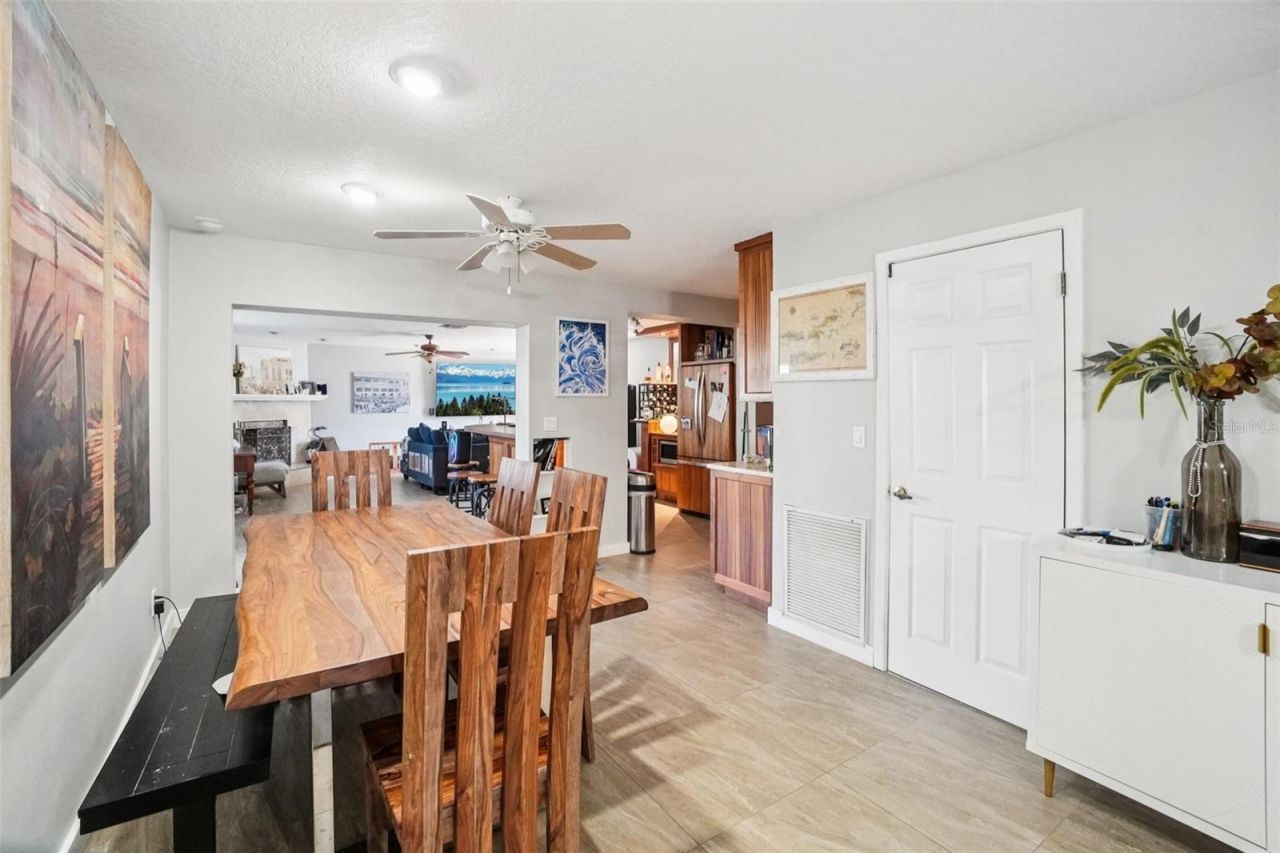 162 SE Lincoln Circle N, Saint Petersburg, FL 33703 Photo