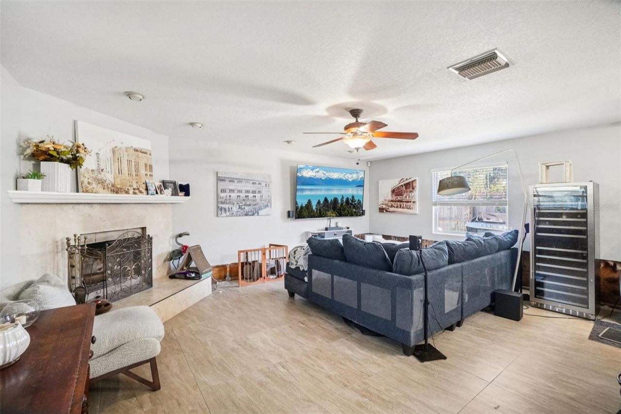 162 SE Lincoln Circle N, Saint Petersburg, FL 33703 Photo