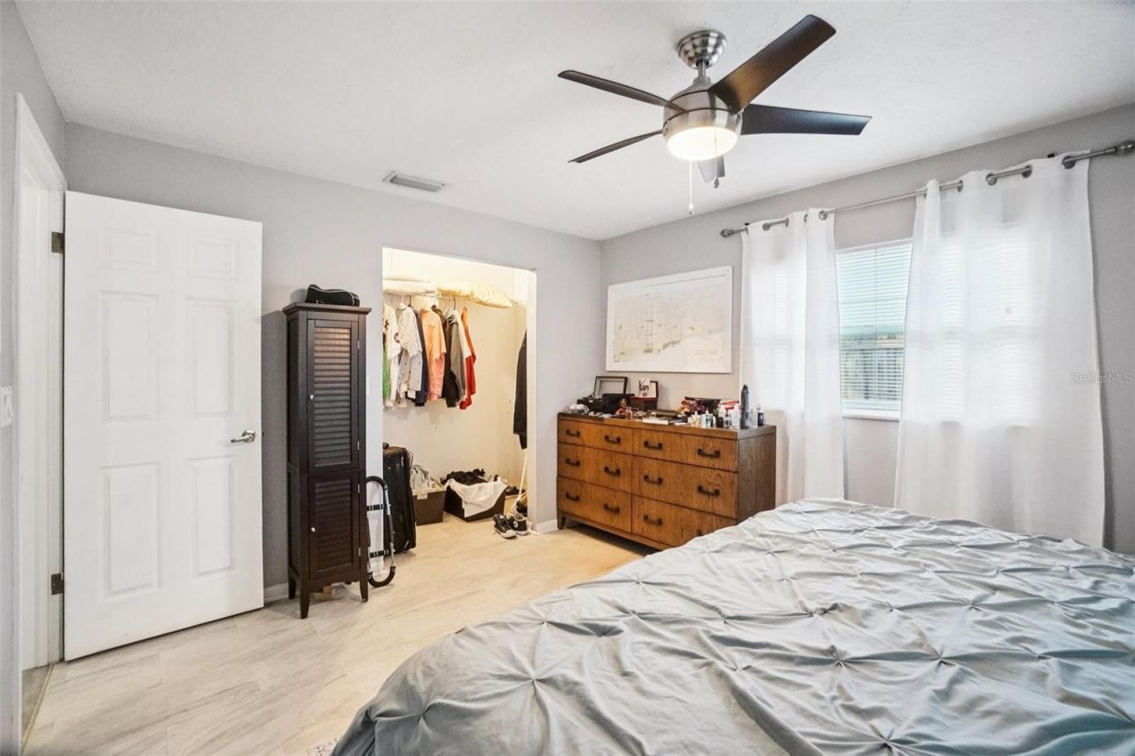 162 SE Lincoln Circle N, Saint Petersburg, FL 33703 Photo