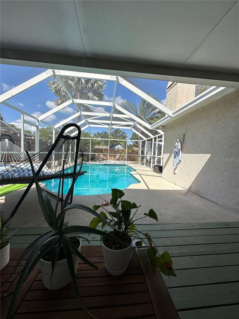 162 SE Lincoln Circle N, Saint Petersburg, FL 33703 Photo