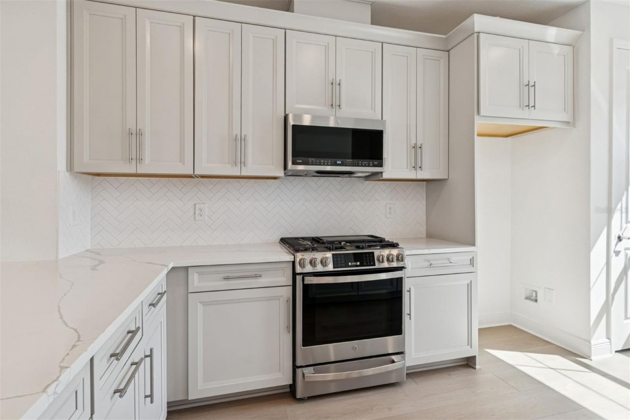 8011 Seaflower Parkway, Bradenton, FL 34210 Photo