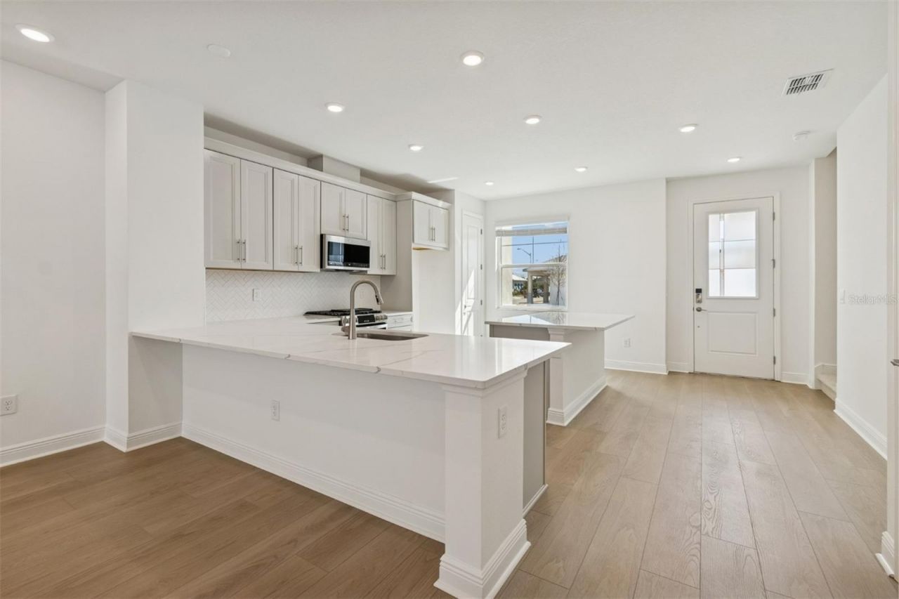 8011 Seaflower Parkway, Bradenton, FL 34210 Photo