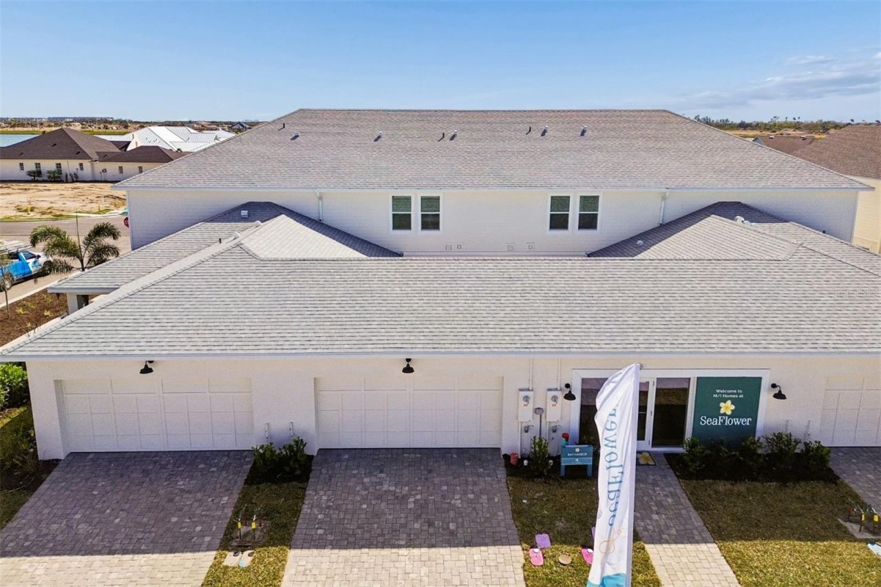 8011 Seaflower Parkway, Bradenton, FL 34210 Photo