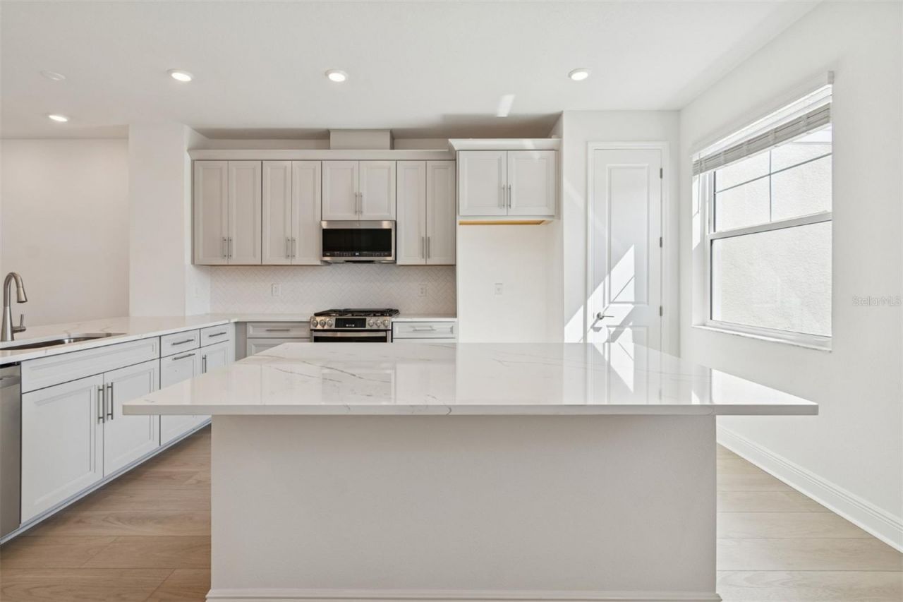 8011 Seaflower Parkway, Bradenton, FL 34210 Photo