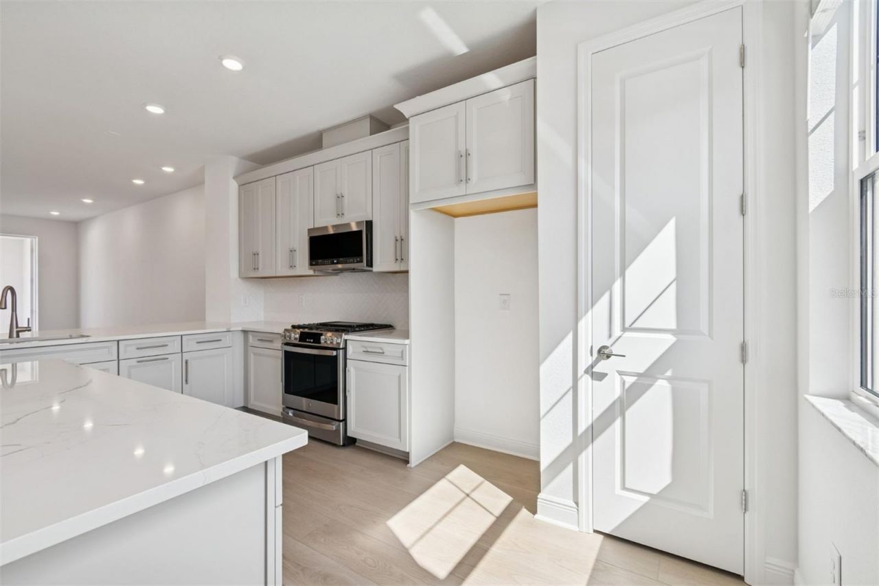 8011 Seaflower Parkway, Bradenton, FL 34210 Photo