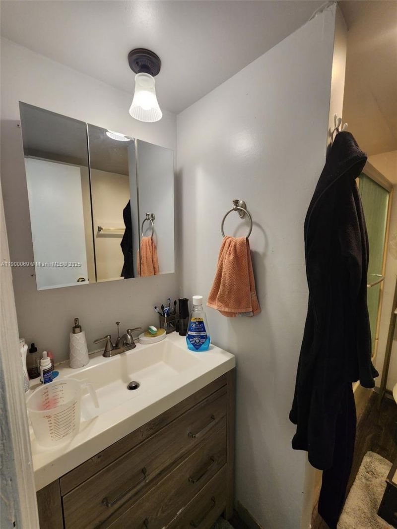 21640 NW 3rd St, Pembroke Pines, FL 33029 Photo