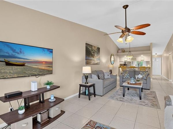 4060 Ice Castle WAY, Unit 10, NAPLES, FL 34112