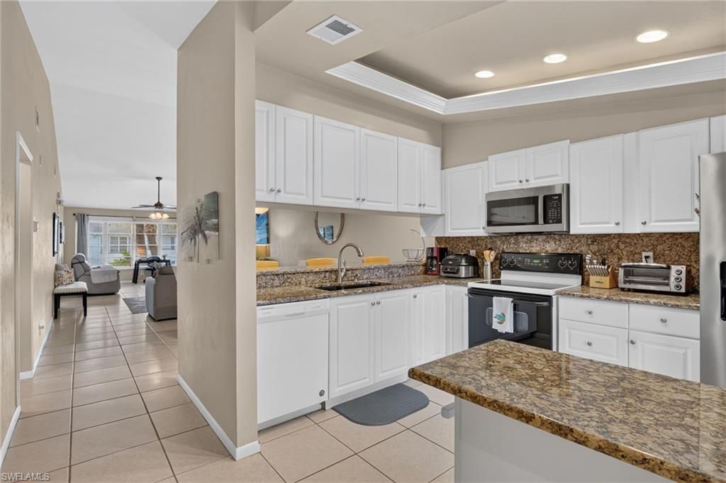 4060 Ice Castle Way, Unit 10, Naples, FL 34112 Photo