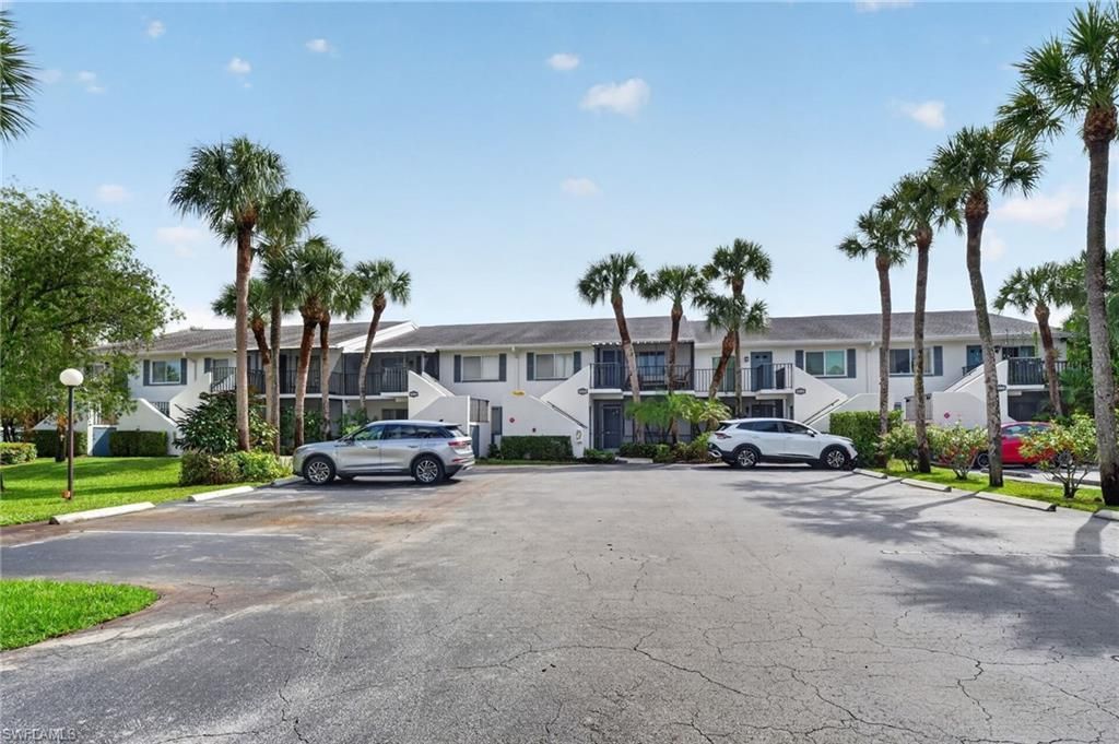4060 Ice Castle Way, Unit 10, Naples, FL 34112 Photo