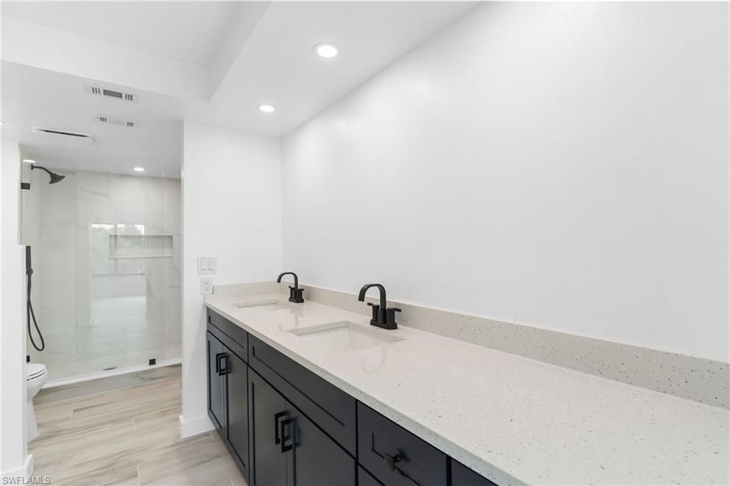 2067 W Lakeview Blvd, Unit 8, North Fort Myers, FL 33903 Photo