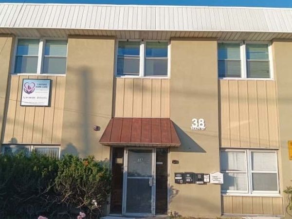 38 Main St, Little Ferry, NJ 07643