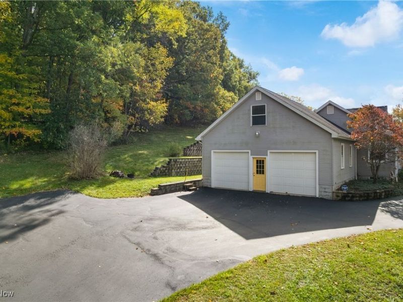 9732 Erie Avenue SW, Beach City, OH 44608 Photo 19