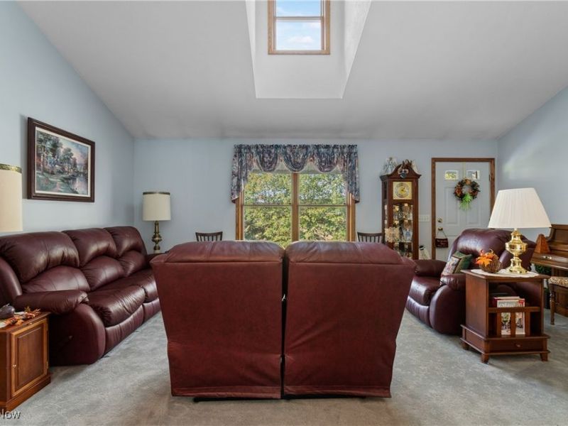 9732 Erie Avenue SW, Beach City, OH 44608 Photo 6