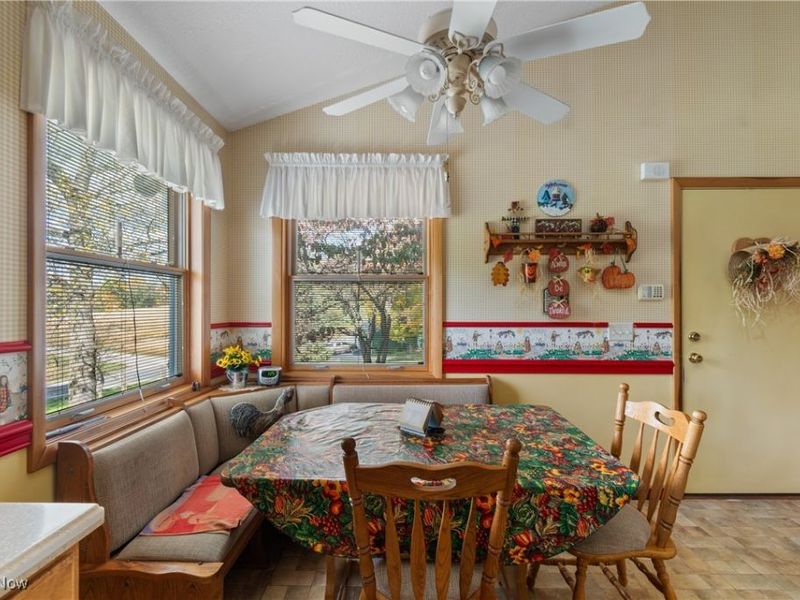 9732 Erie Avenue SW, Beach City, OH 44608 Photo 9