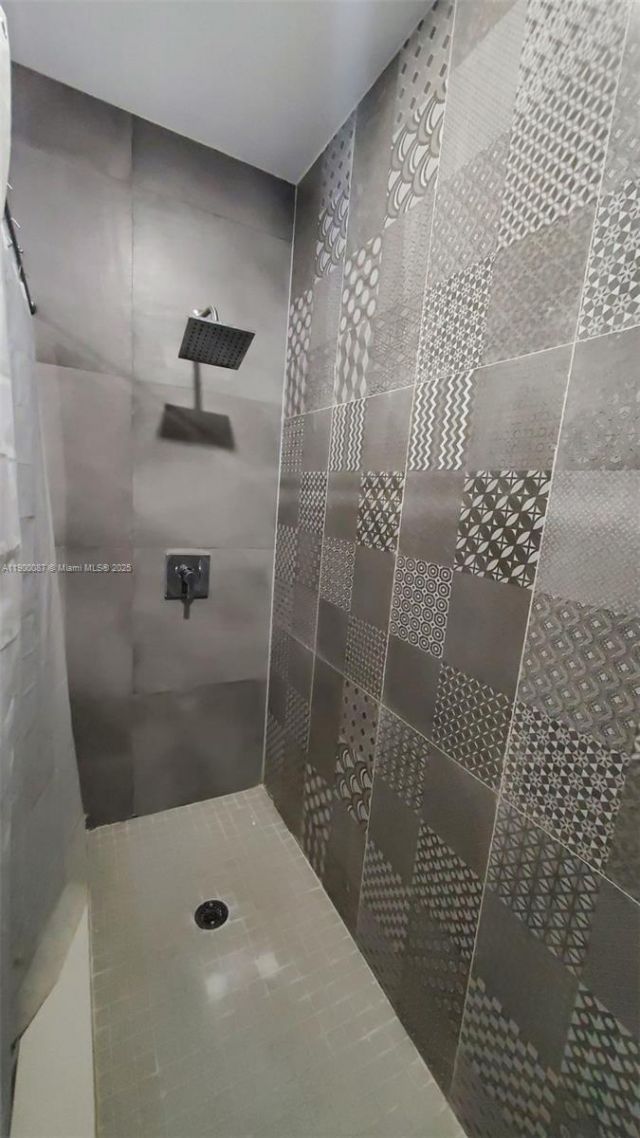 510 NE 66th St, Unit 1, Miami, FL 33138 Photo