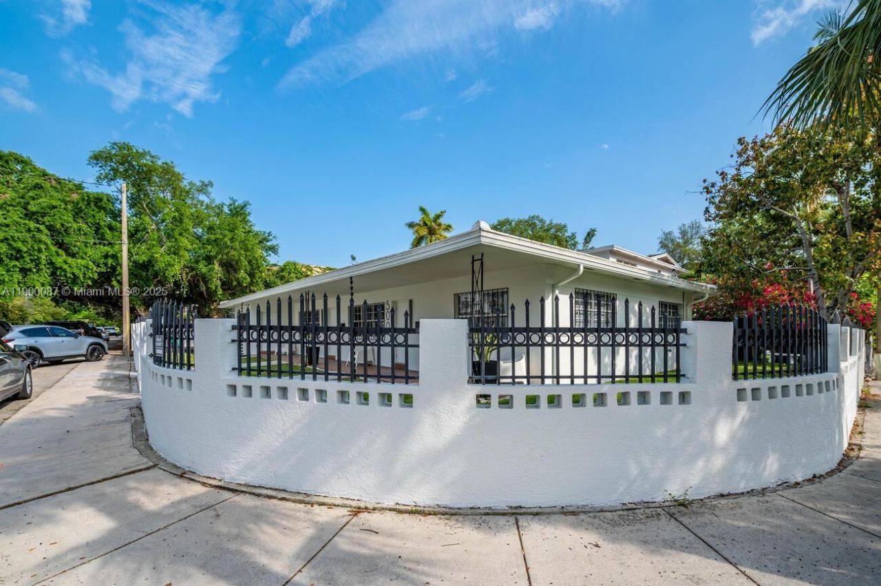 510 NE 66th St, Unit 1, Miami, FL 33138 Photo