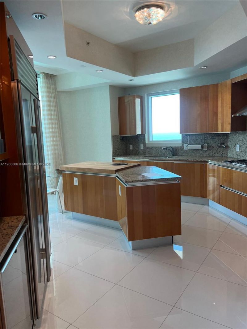 16051 Collins Ave, Unit 3001, Sunny Isles Beach, FL 33160 Photo
