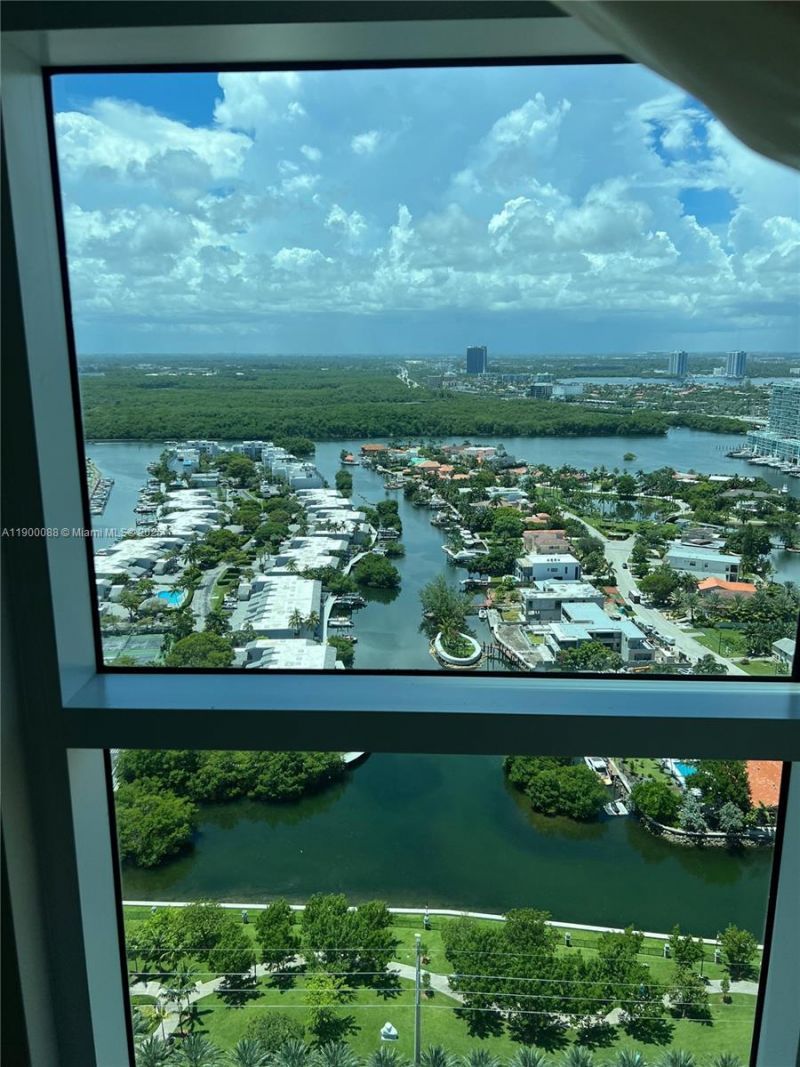 16051 Collins Ave, Unit 3001, Sunny Isles Beach, FL 33160 Photo