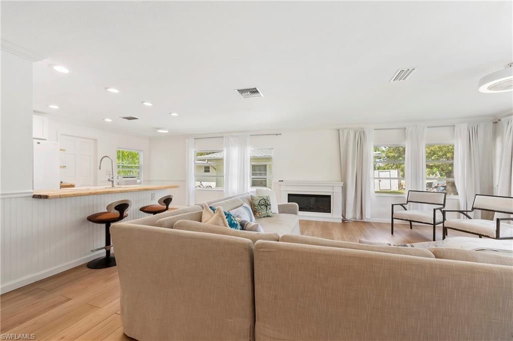 2432 Washington Ave, Naples, FL 34112 Photo