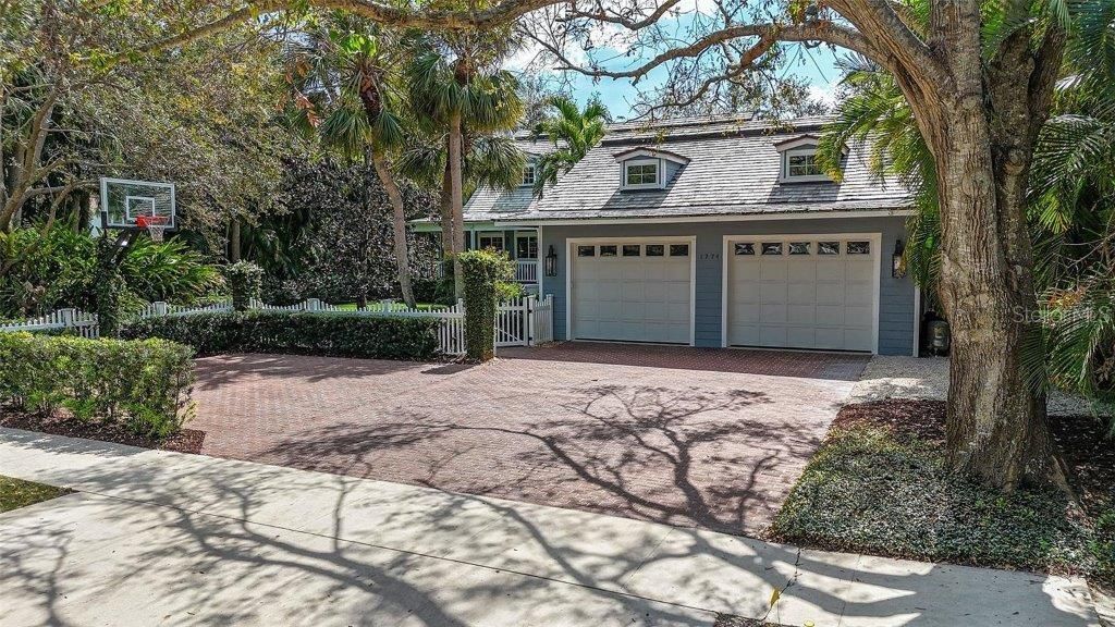 1774 Cherokee Drive, Sarasota, FL 34239 Photo