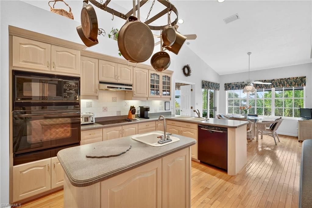 4731 Ruelle, Sanibel, FL 33957 Photo