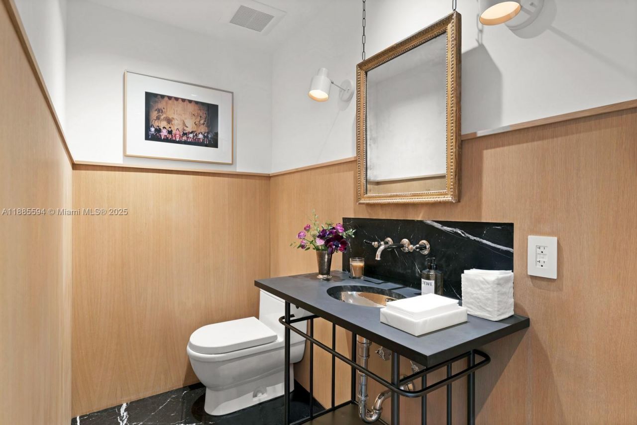 545 Casuarina Concourse, Coral Gables, FL 33143 Photo