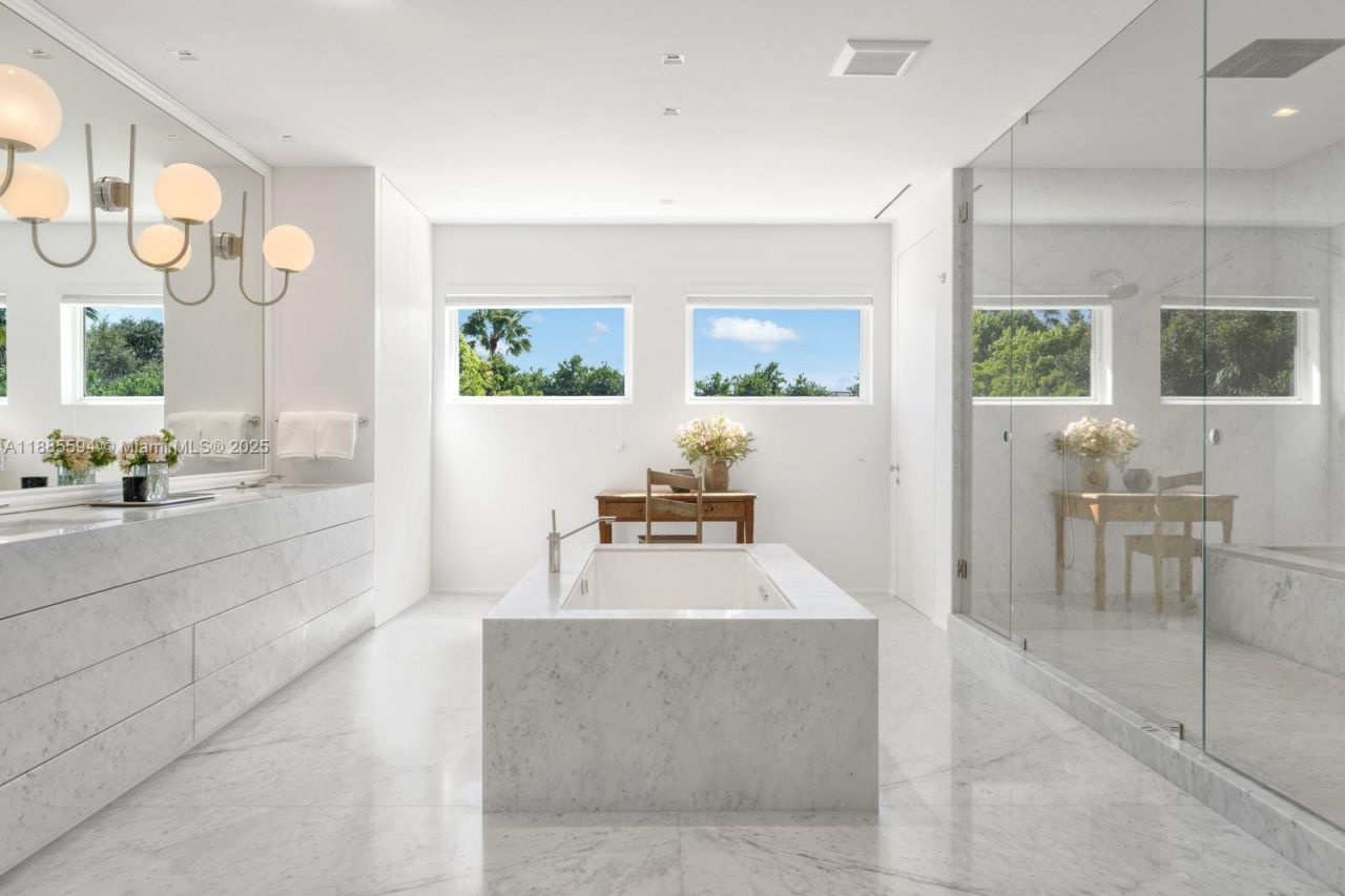 545 Casuarina Concourse, Coral Gables, FL 33143 Photo